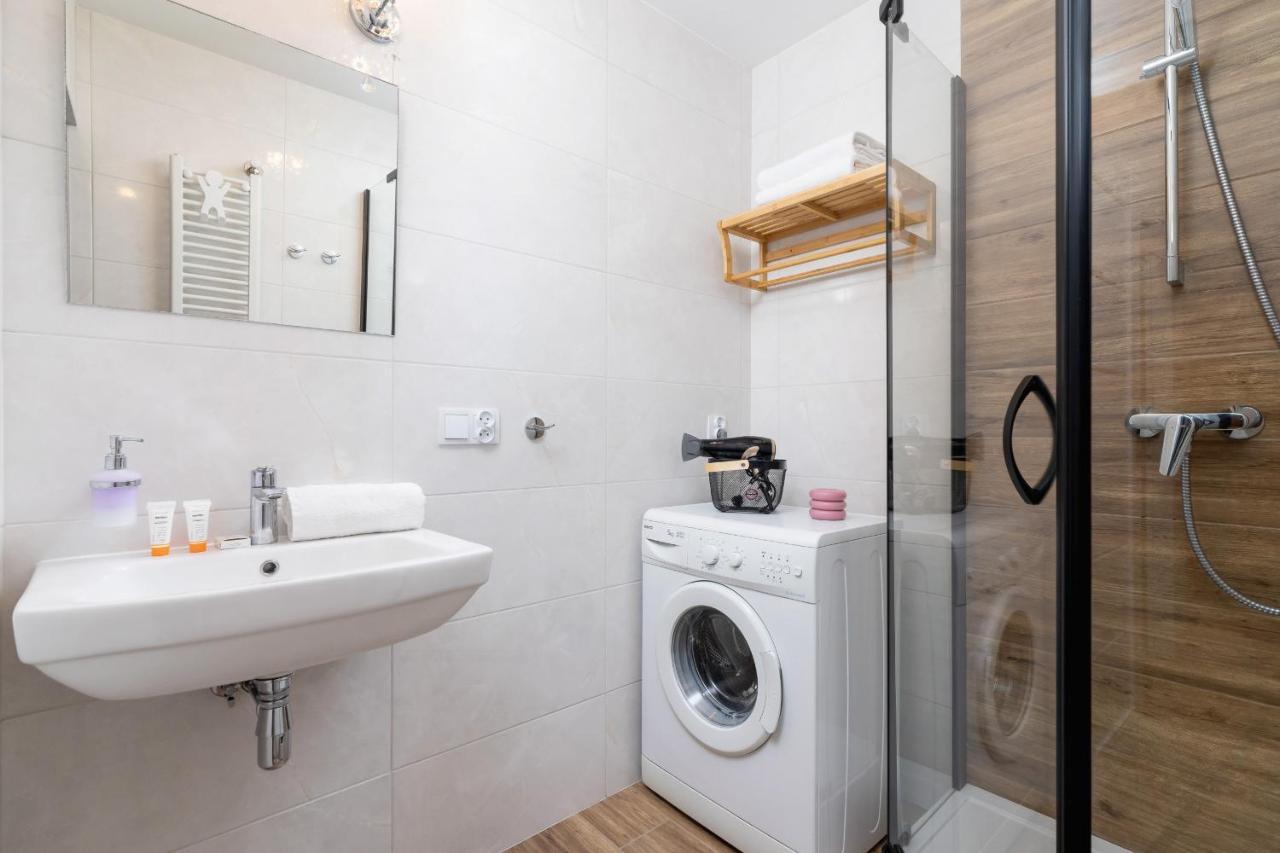 Apartment Ruczaj Cracow Debniki By Renters